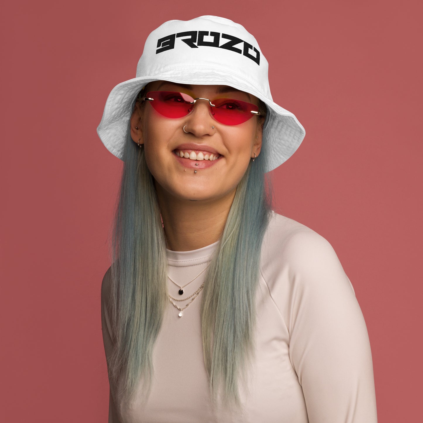 Brozo Organic white embroidered bucket hat